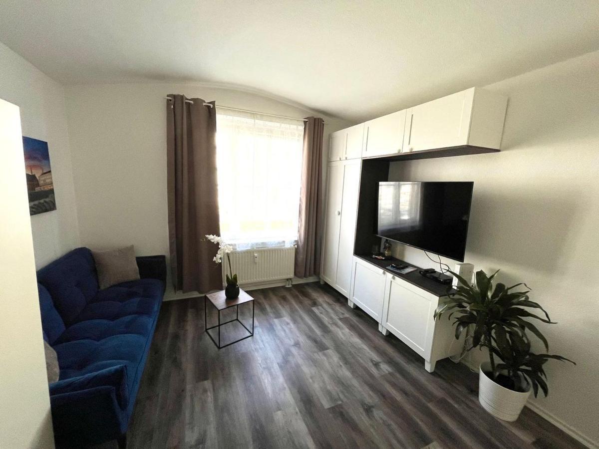 40 Qm Appartment Parkplatz, Balkon,Netflix, Prime Chemnitz Bagian luar foto